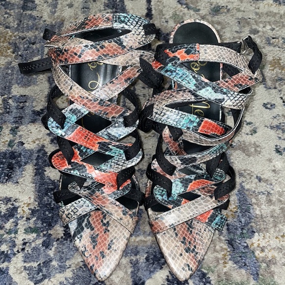 MISS LOLA SANDAL - Picture 3 of 4